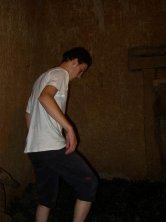 Parece que pisar la uva no requiere esfuerzo, pero al cabo de un rato acaba uno cansado.